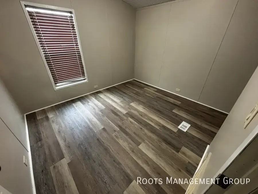 4506 N Business 77 #210 - Photo 4 of 8