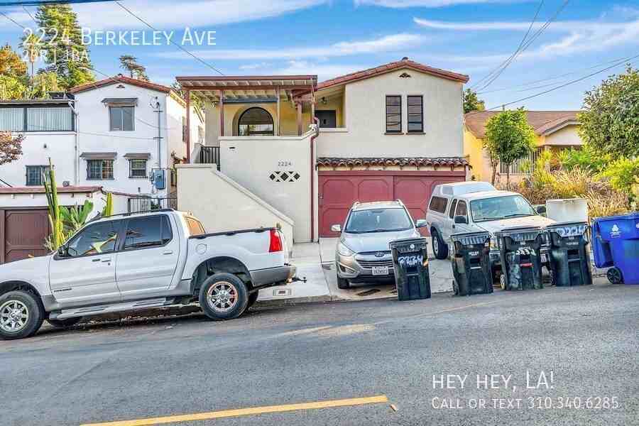 2224 Berkeley Ave - Photo 2 of 36