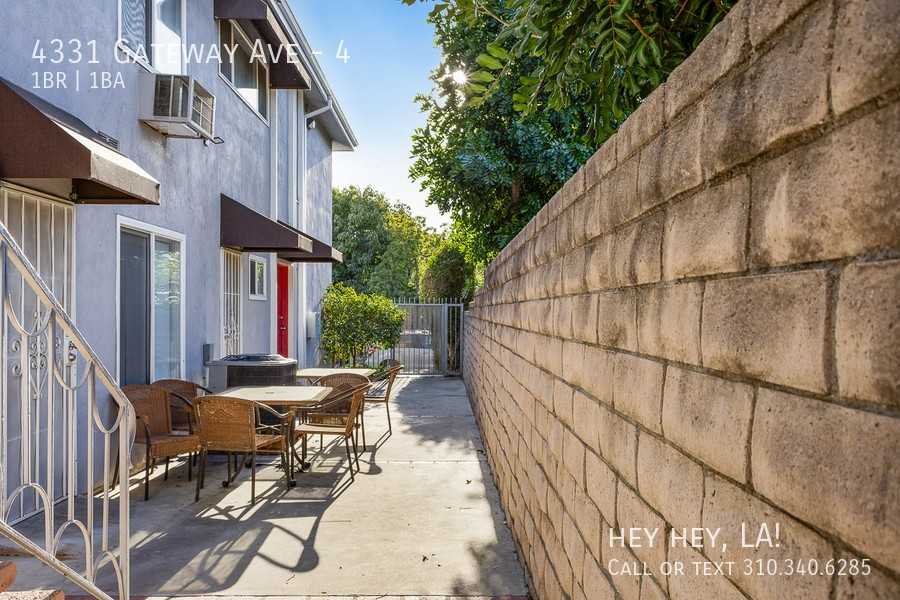 4331 Gateway Ave #4 - Photo 5 of 19