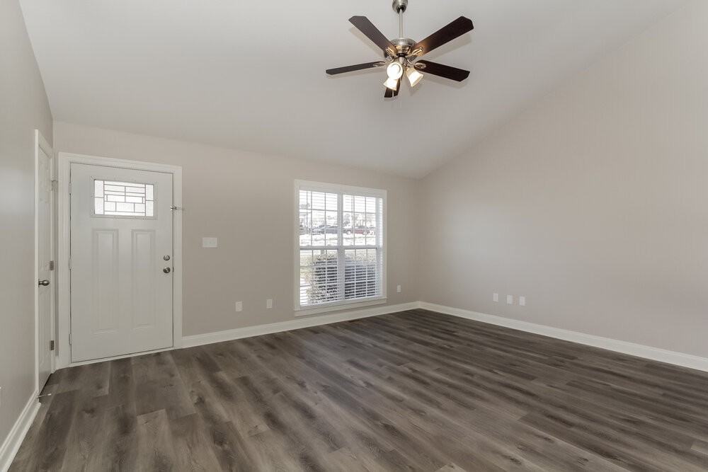 1273 Pressley Downs Dr Se - Photo 5 of 16