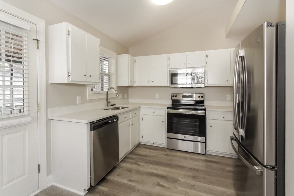 1273 Pressley Downs Dr Se - Photo 6 of 16