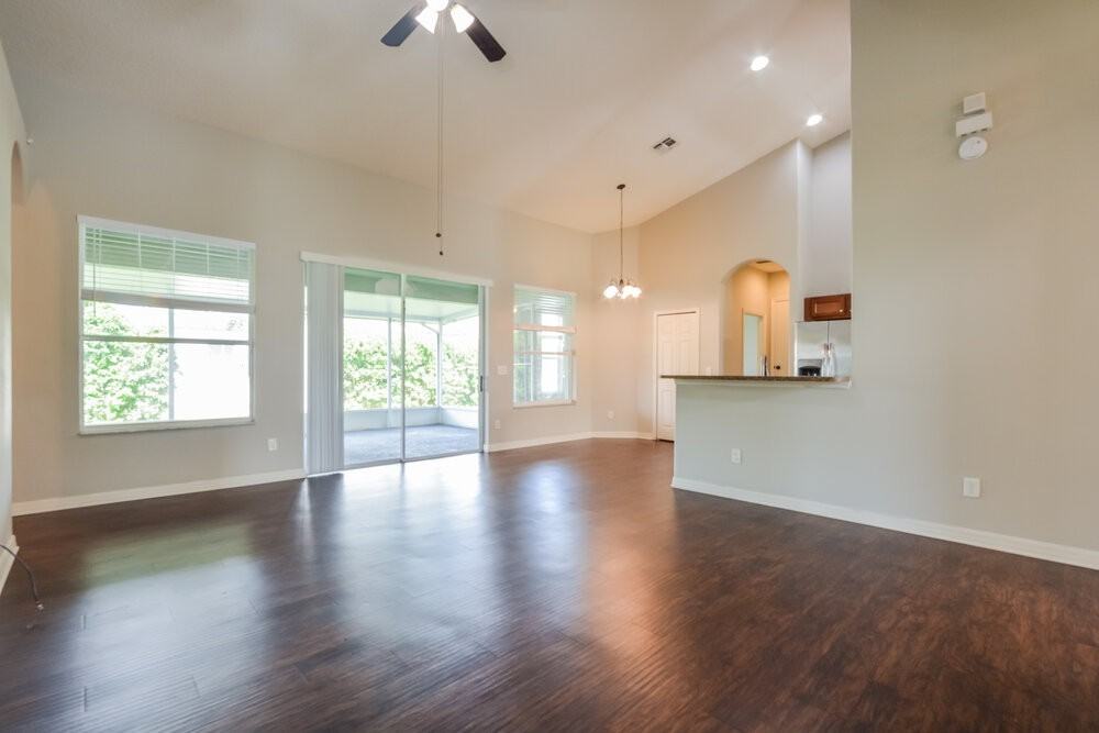 13836 Old Dock Rd - Photo 3 of 16