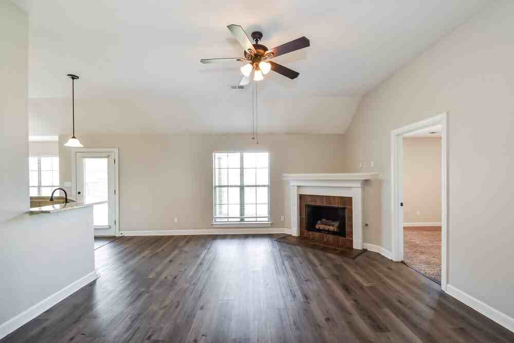 8213 Park Pike Dr - Photo 4 of 16