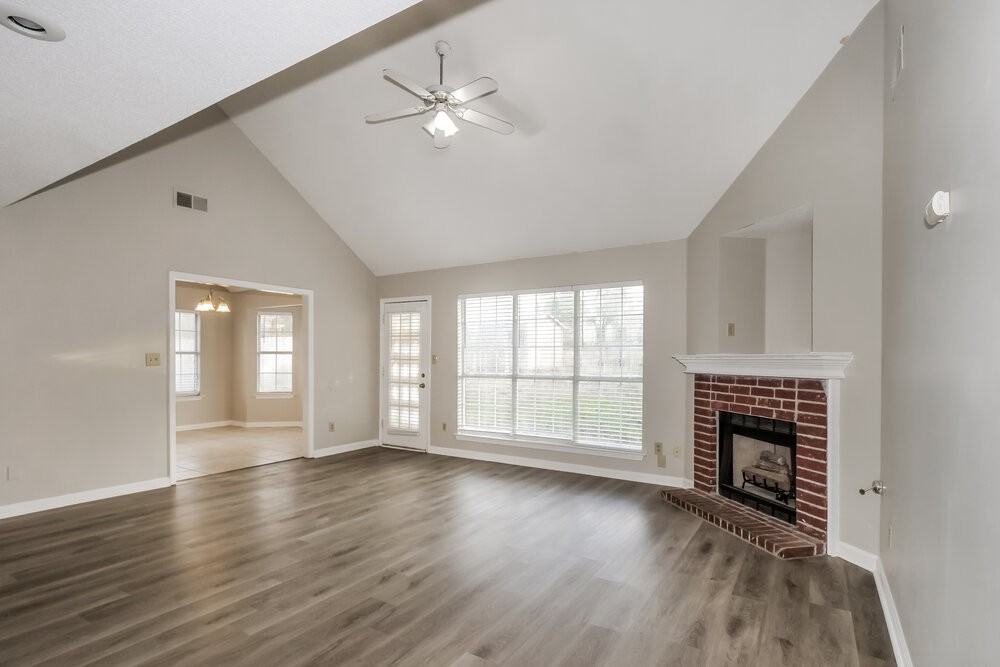 11183 Ewe Turn Dr - Photo 4 of 15