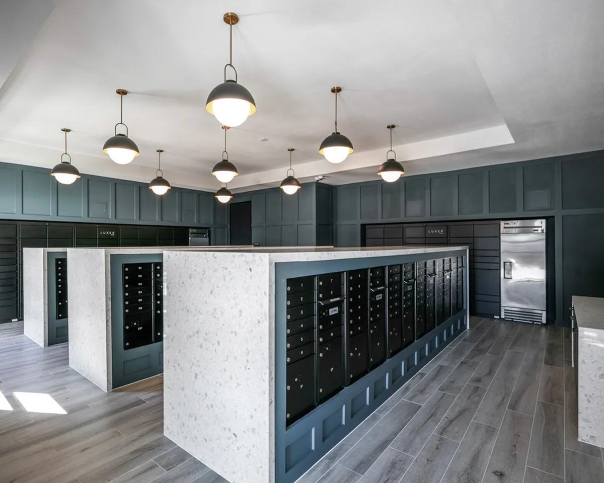 RONALD REAGAN & - Photo 7 of 12