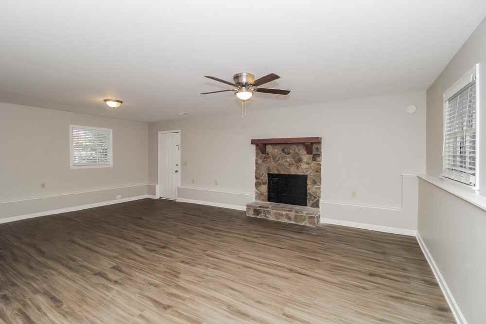 2737 Pine Mountain Cir Nw - Photo 5 of 17