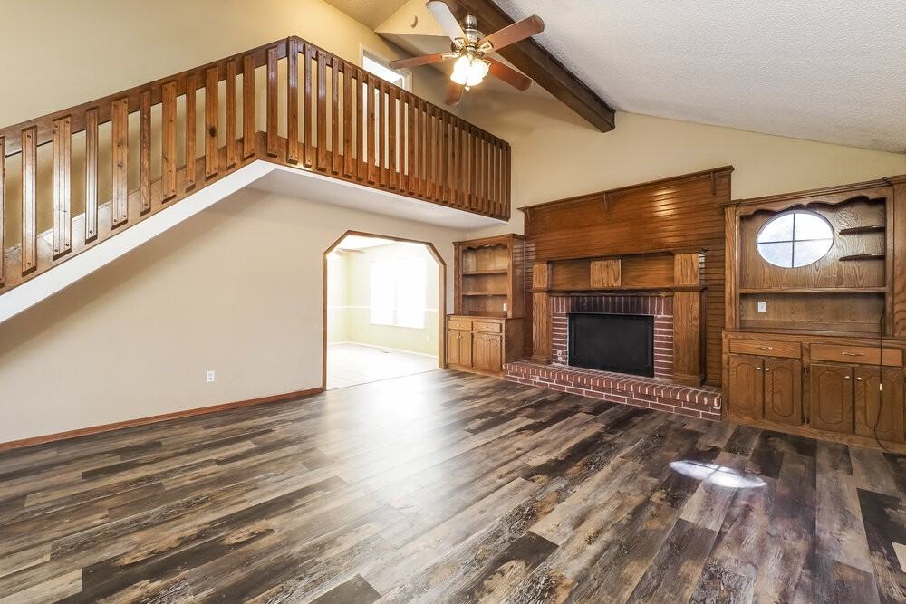 11240 Cimarron Dr - Photo 4 of 20