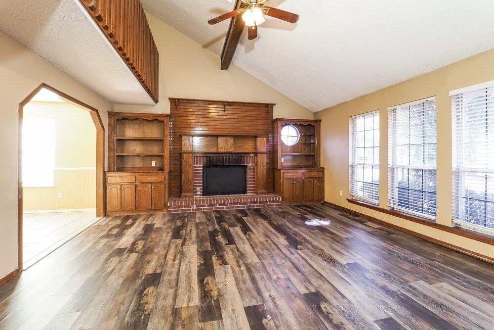 11240 Cimarron Dr - Photo 5 of 20