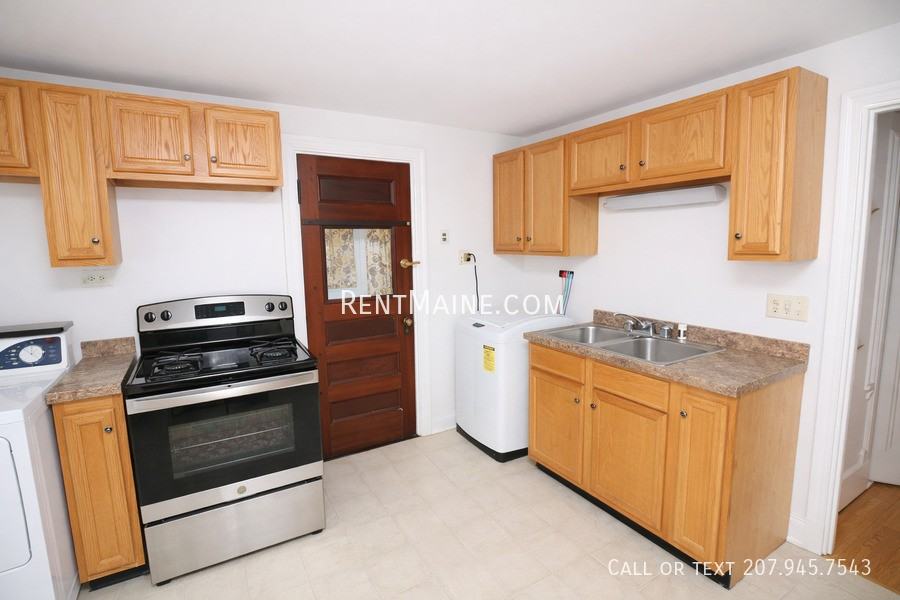 17 Margin St #2 - Photo 2 of 13