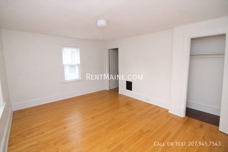 17 Margin St #2 - Photo 4 of 13