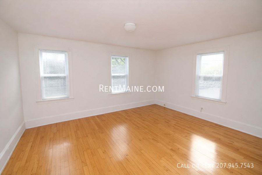 17 Margin St #2 - Photo 7 of 13