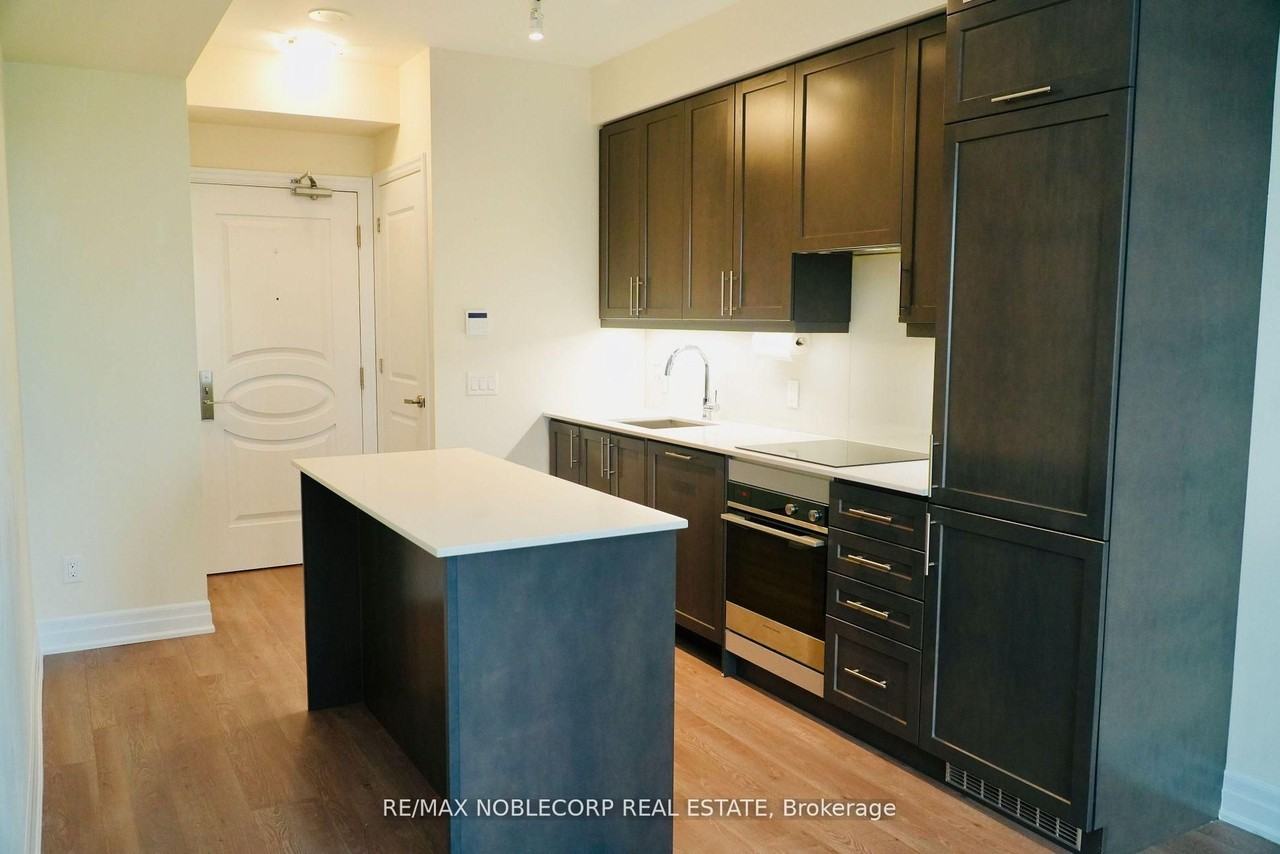 9085 Jane Street - Photo 3 of 14