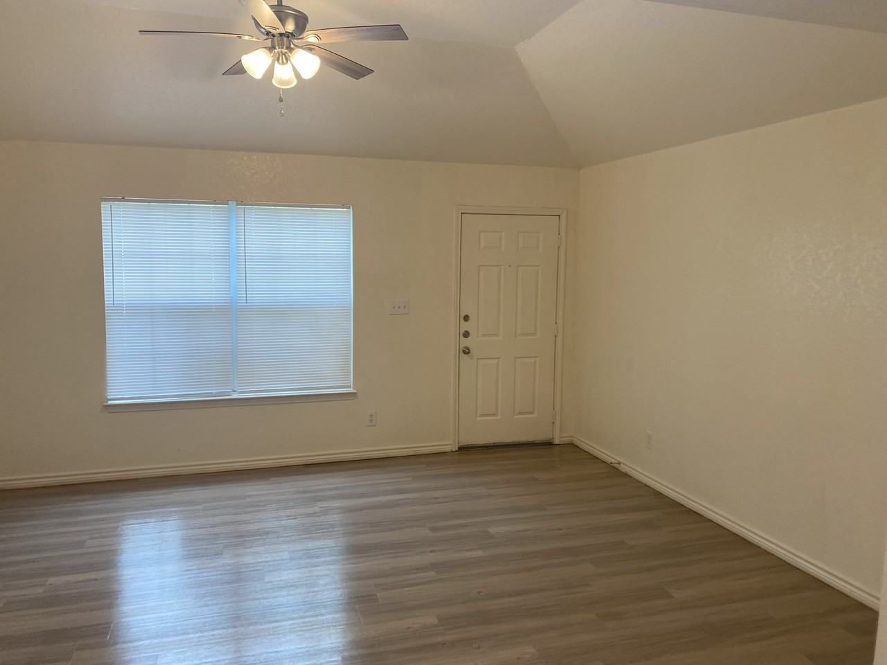 115 North 20th Street #B - Photo 2 of 5