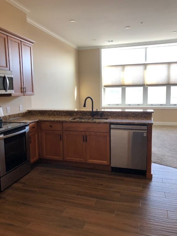 373 Spencer St #203 - Photo 6 of 13