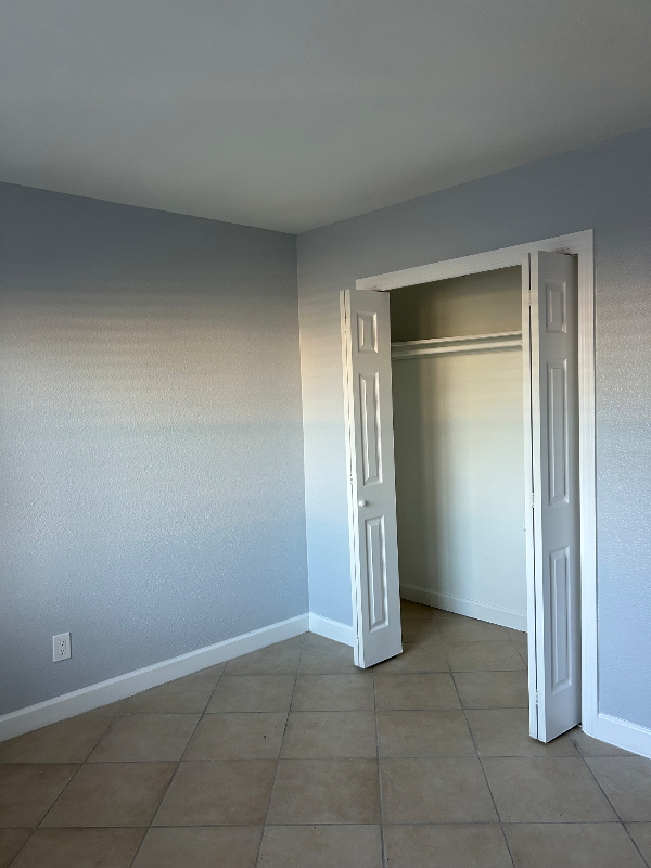 645 Beachcomber Ln - Photo 5 of 12