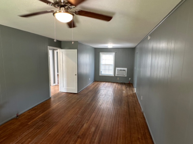 205 Chambers St - Photo 7 of 27