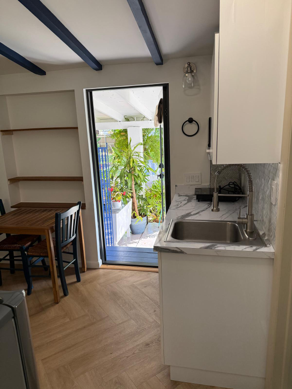 41 Sw 31st Ct - Photo 2 of 8