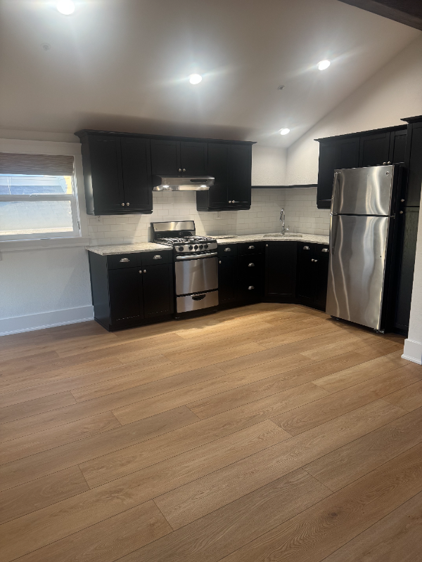 2345 Bushnell St - Photo 6 of 13