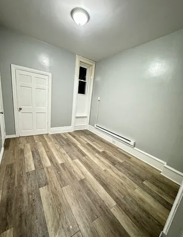 229 S 6th St - Photo 4 of 6