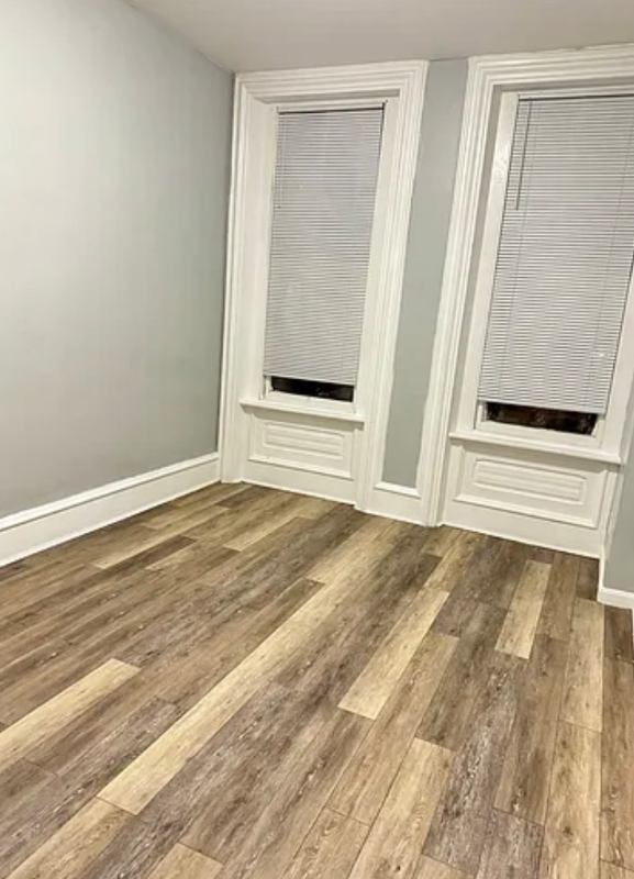 229 S 6th St - Photo 6 of 6