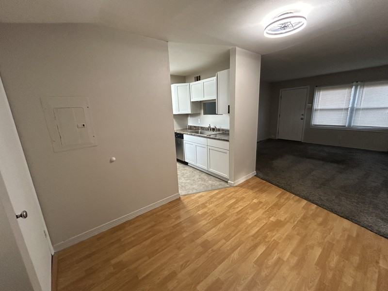 13 Brightwell Ct - Photo 6 of 16