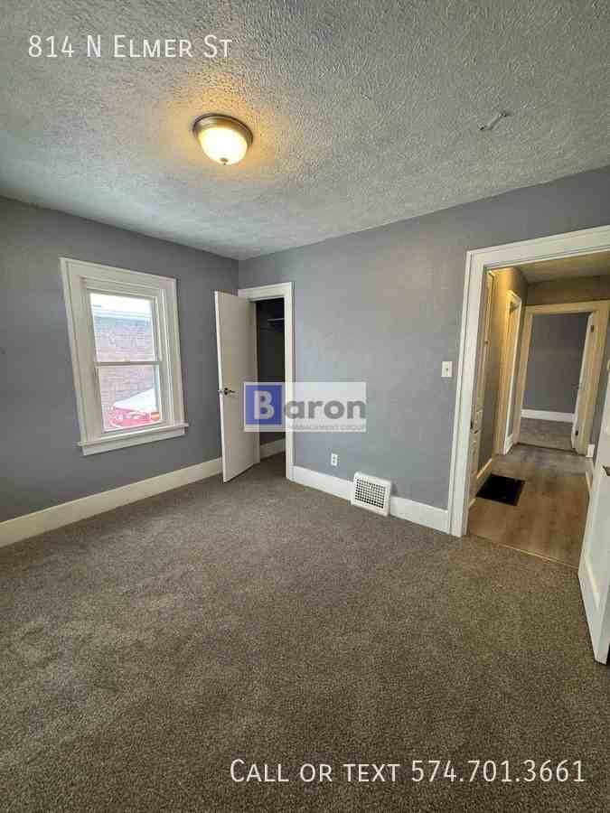 814 N Elmer St - Photo 6 of 10