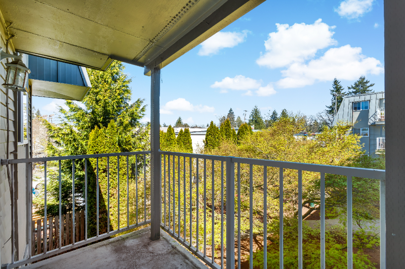 11540 Pinehurst Way Ne #203 - Photo 5 of 17