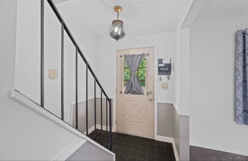 1002 Stanwood Dr - Photo 2 of 16