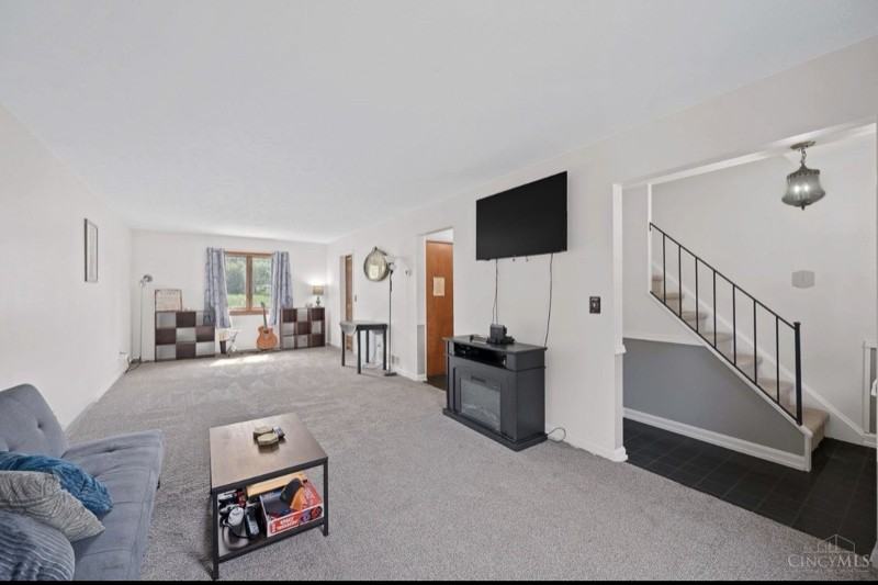 1002 Stanwood Dr - Photo 3 of 16