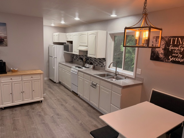 10635 Woodchuck Ln Se - Photo 6 of 19