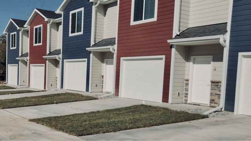 301 Crest Drive #1 - Photo 3 of 9