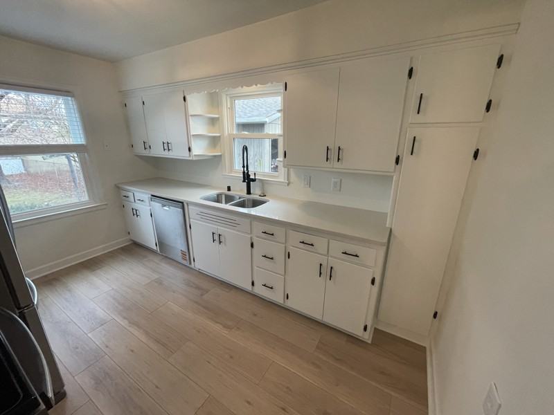 9212 W Michigan St - Photo 5 of 14