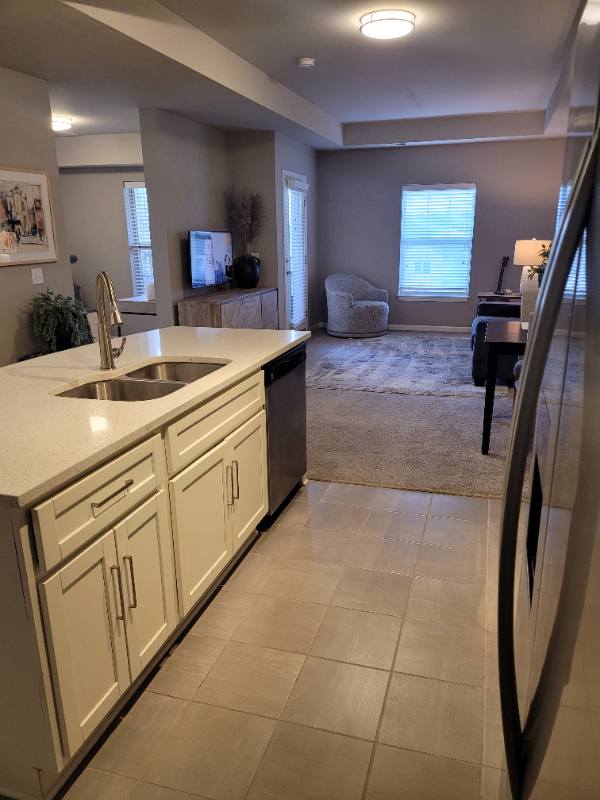 5330 S 117th Ct #405 - Photo 2 of 10