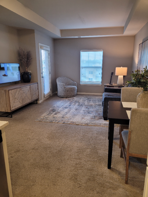 5330 S 117th Ct #405 - Photo 5 of 10