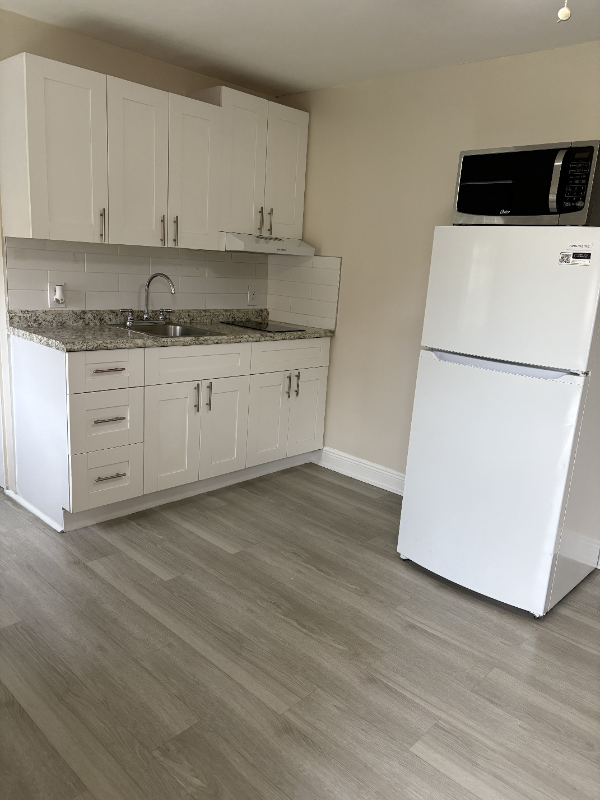 585 Nw 117th St #1 - Photo 5 of 13