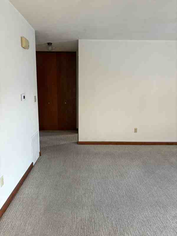 1234 Governor St #D - Photo 3 of 20