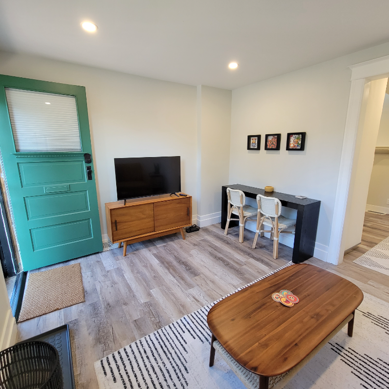 112 W Bayaud Ave - Photo 4 of 18