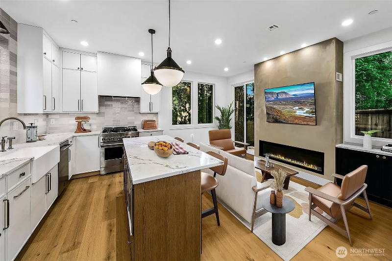 7317 128th Ave Ne - Photo 6 of 15