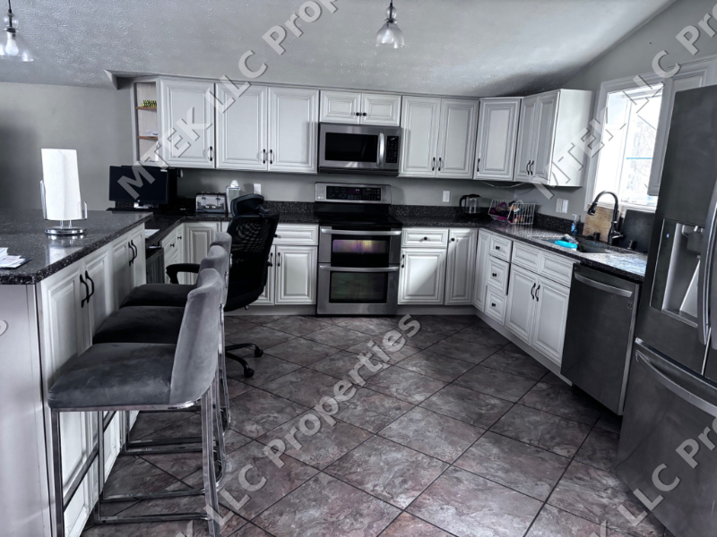 8 Pinehurst Ct - Photo 2 of 7