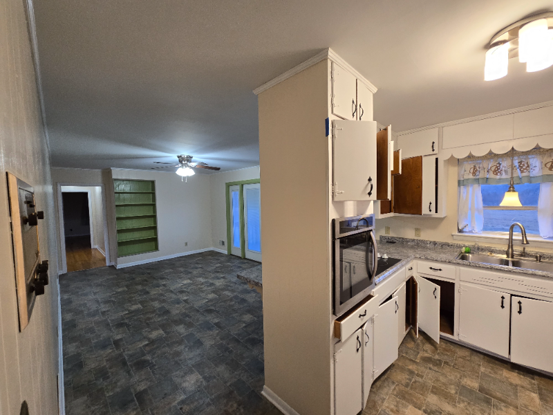 17110 Al Highway - Photo 2 of 13