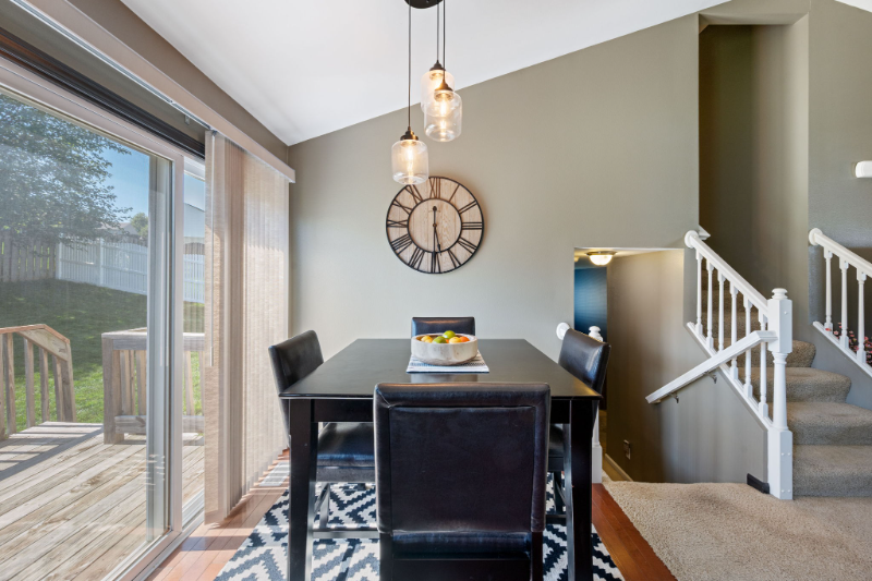 8753 Quest St - Photo 6 of 20