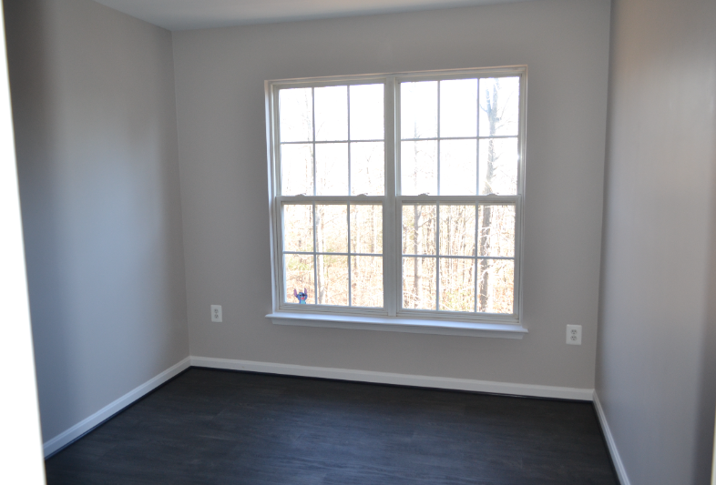 103 Hillside Ct - Photo 5 of 10