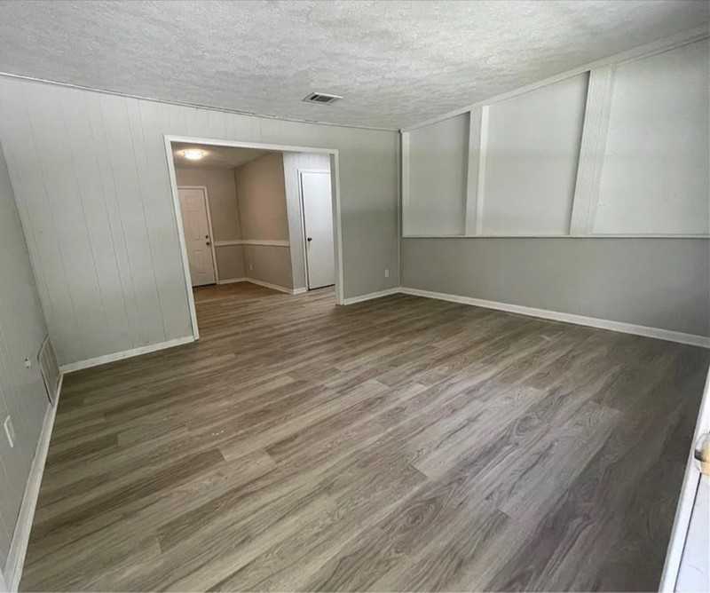 9135 Ford St Sw - Photo 4 of 12