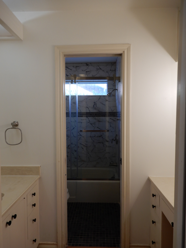 609 N Mccoll Cir - Photo 3 of 20