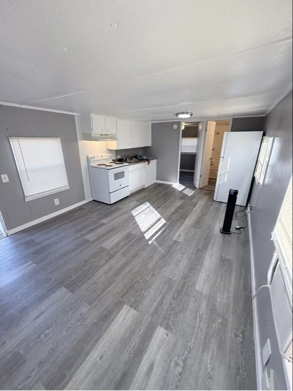 215 Weeks Rd #08 - Photo 4 of 8