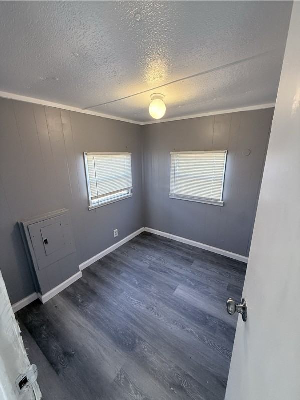 215 Weeks Rd #08 - Photo 6 of 8