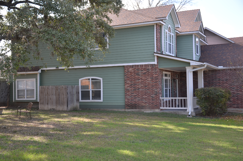 9142 Maggie Ct - Photo 4 of 19