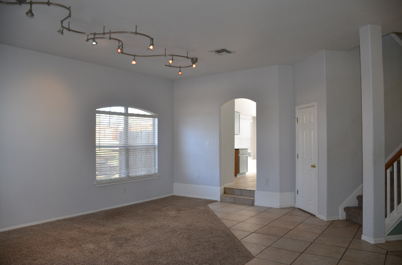 9142 Maggie Ct - Photo 6 of 19