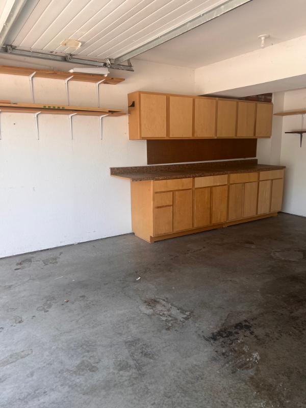 8720 N Cleveland Ave - Photo 2 of 11