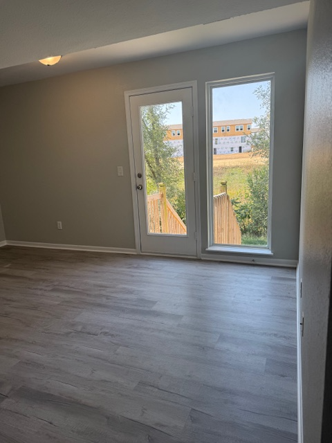 8720 N Cleveland Ave - Photo 3 of 11